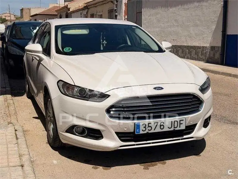 2015 Ford Mondeo