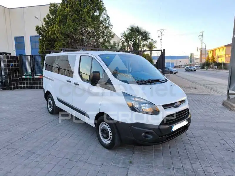 2015 Ford Tourneo