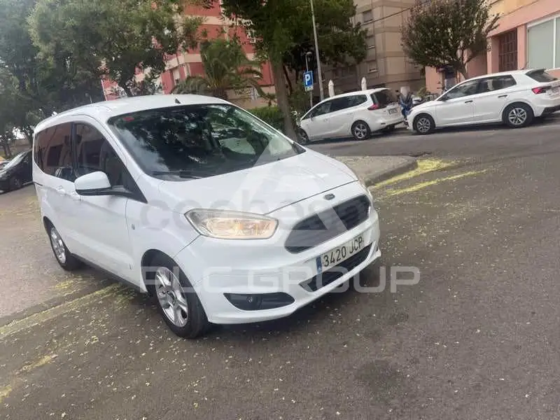 2015 Ford Tourneo