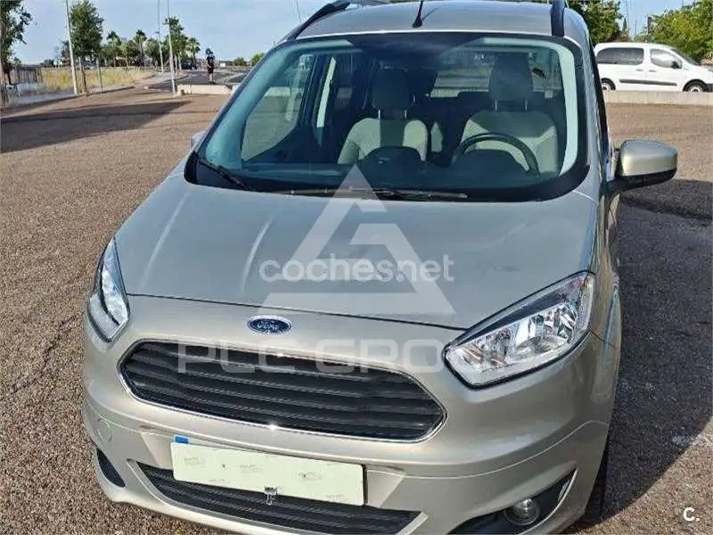 2015 Ford Tourneo