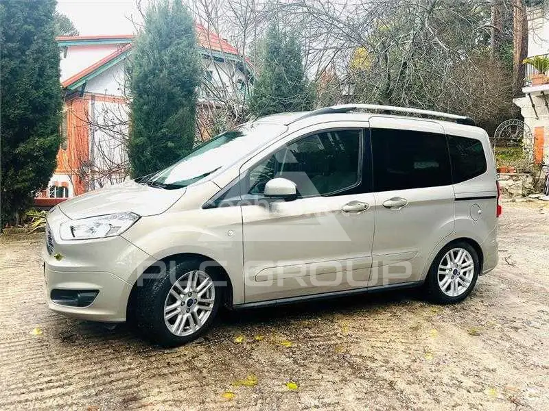 2015 Ford Tourneo