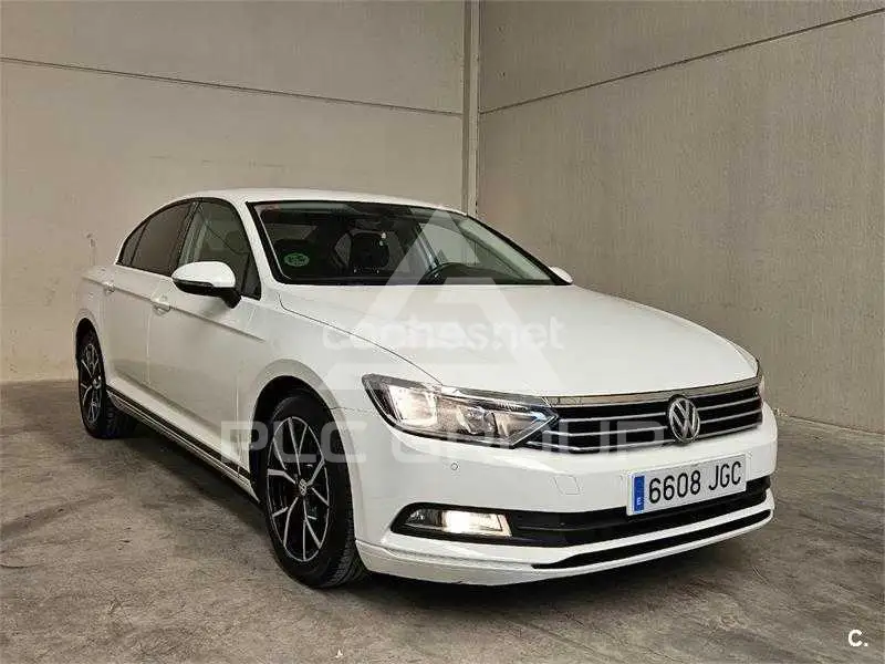 2015 Volkswagen Passat