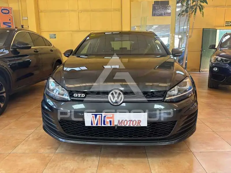 2015 Volkswagen GOLF
