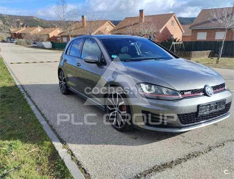 2015 Volkswagen GOLF