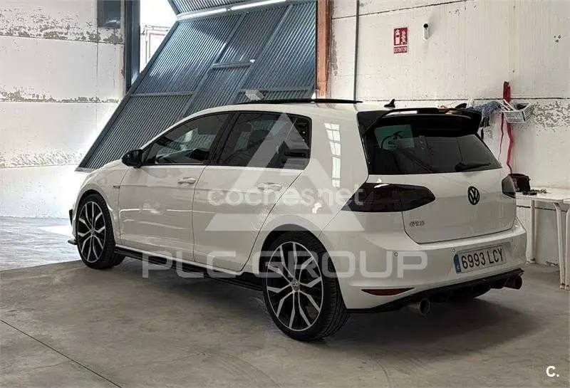 2015 Volkswagen GOLF