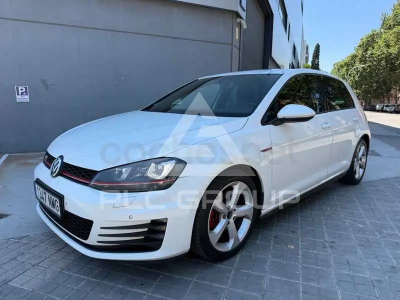 2015 Volkswagen GOLF