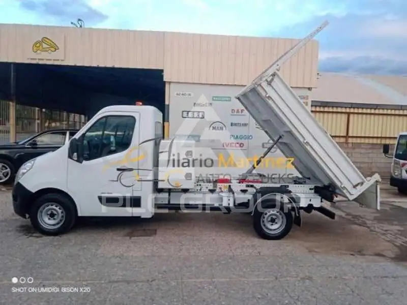2015 Renault Master