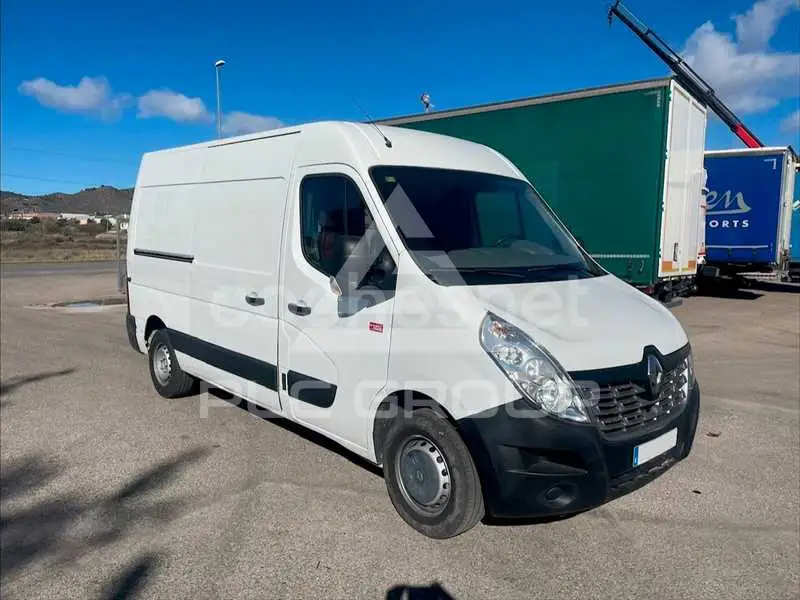 2015 Renault Master