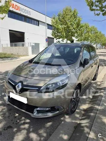 2015 Renault Scenic