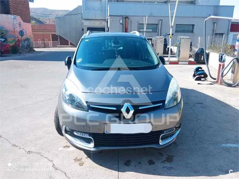 2015 Renault Scenic