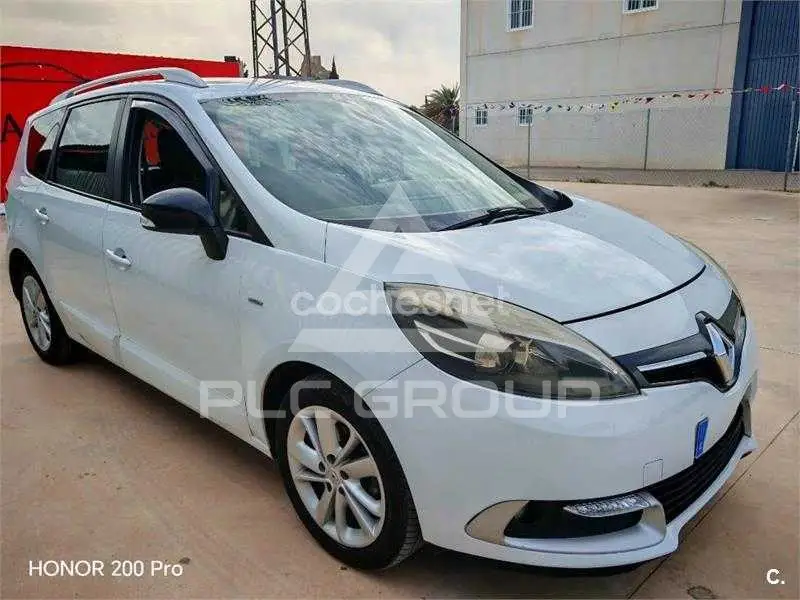 2015 Renault Grand Scenic
