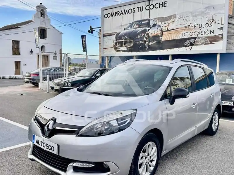 2015 Renault Grand Scenic
