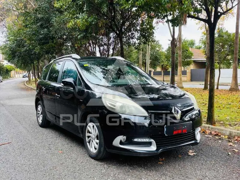 2015 Renault Grand Scenic