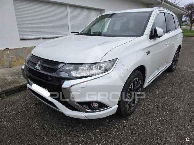 2016 Mitsubishi OUTLANDER