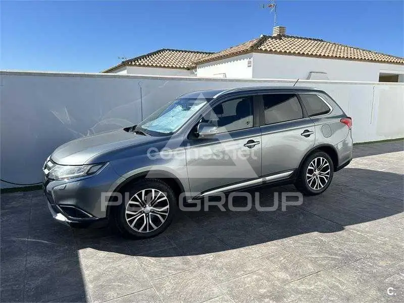 2016 Mitsubishi OUTLANDER