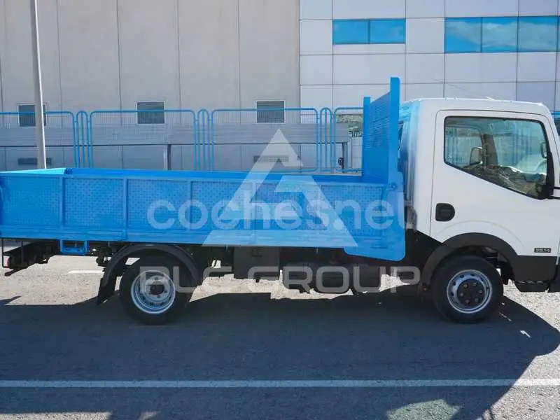 2016 Nissan NT 400