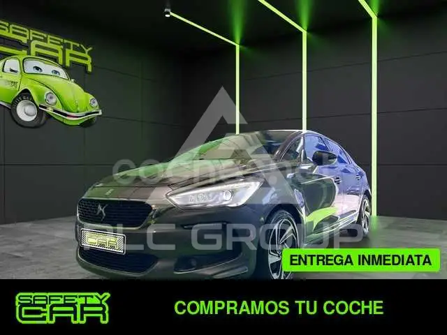 2016 DS DS5