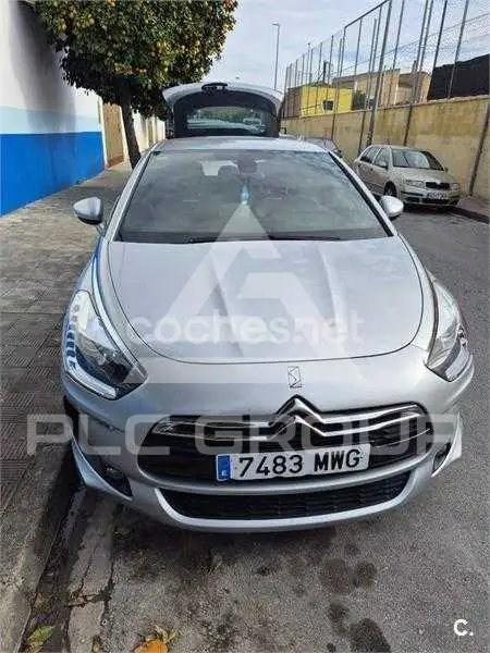 2016 DS DS5