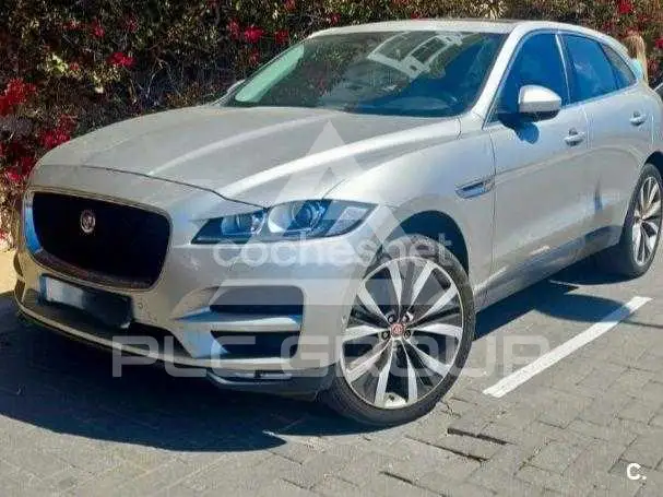 2016 Jaguar F-PACE