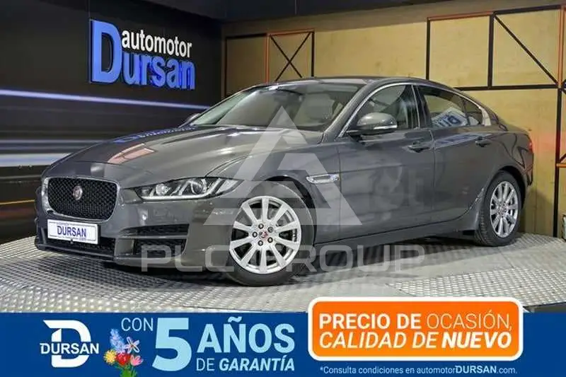 2016 Jaguar XE