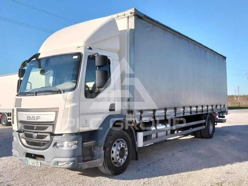 2016 DAF 