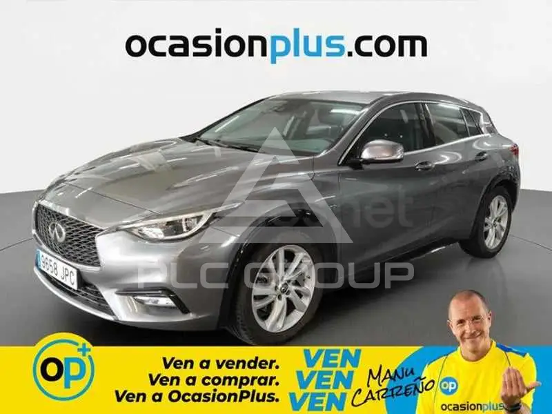 2016 Infinity Q30