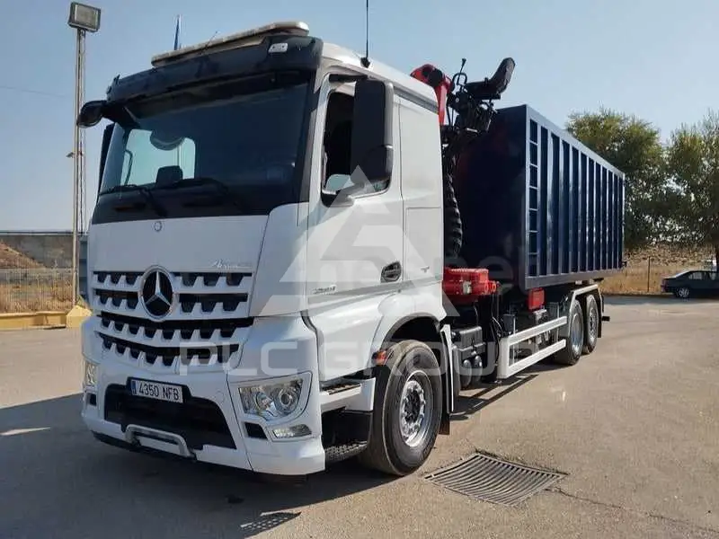 2016 Mercedes Benz Arocs