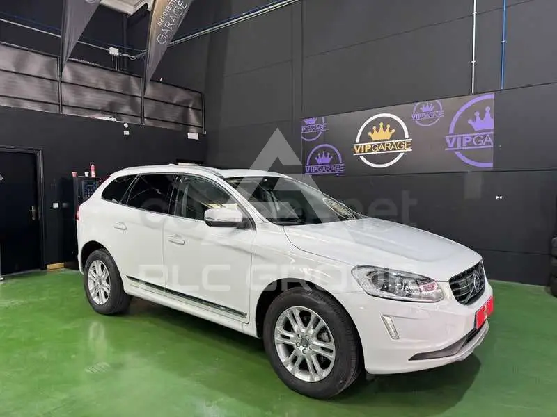 2016 Volvo XC60