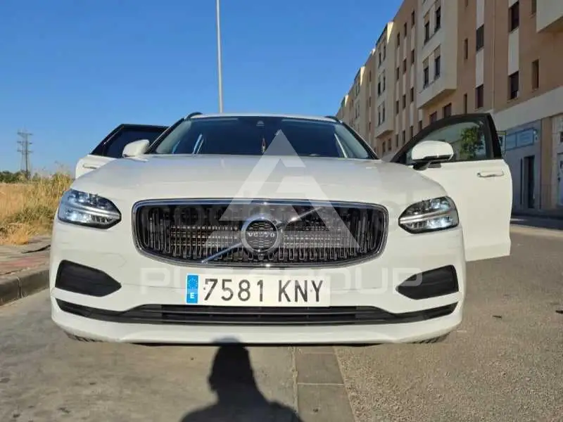 2016 Volvo V90
