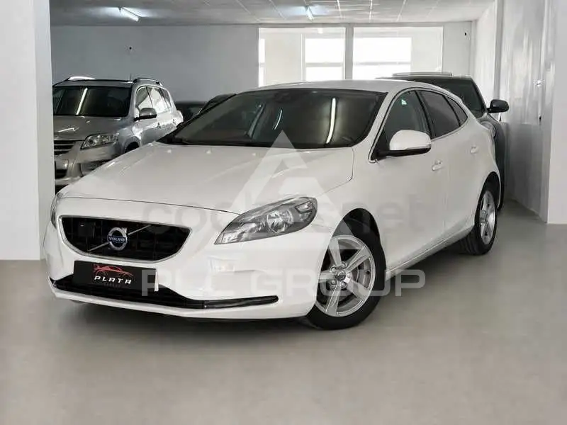2016 Volvo V40