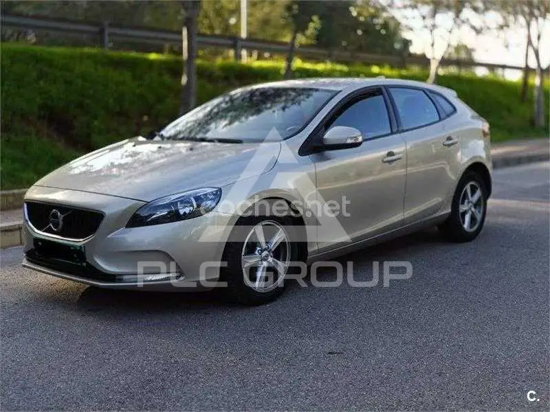 2016 Volvo V40