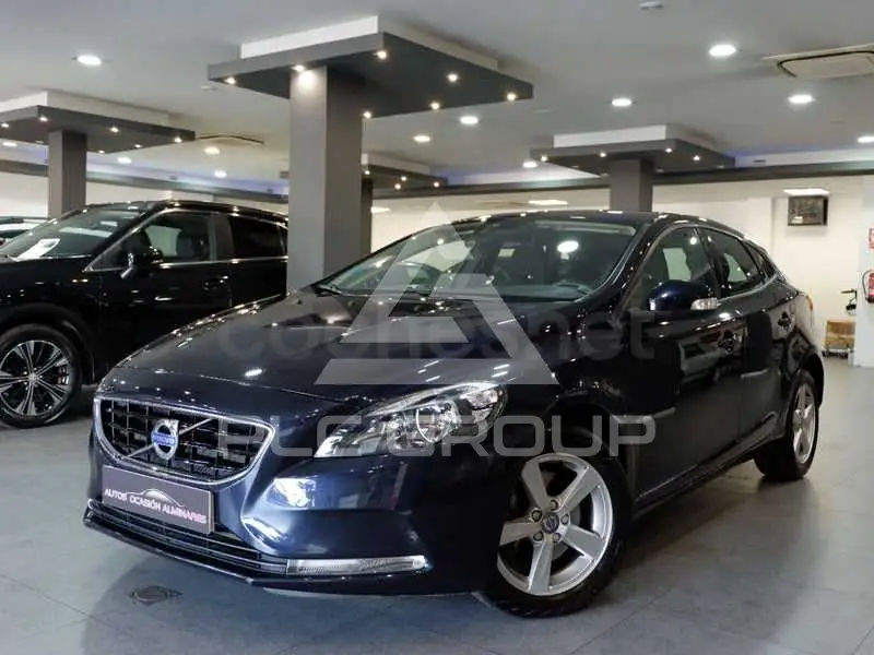 2016 Volvo V40
