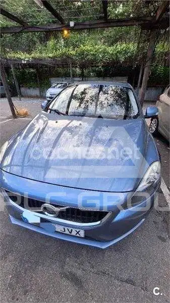 2016 Volvo V40