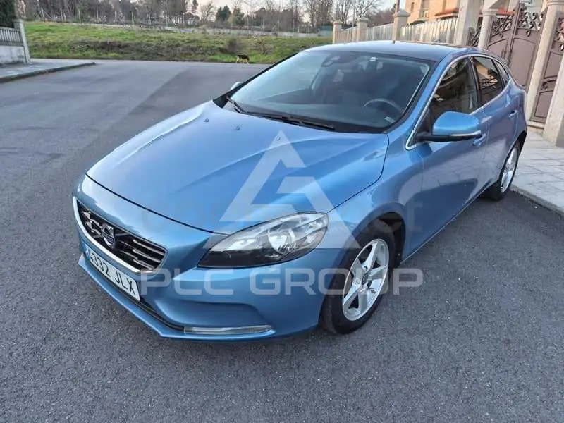 2016 Volvo V40