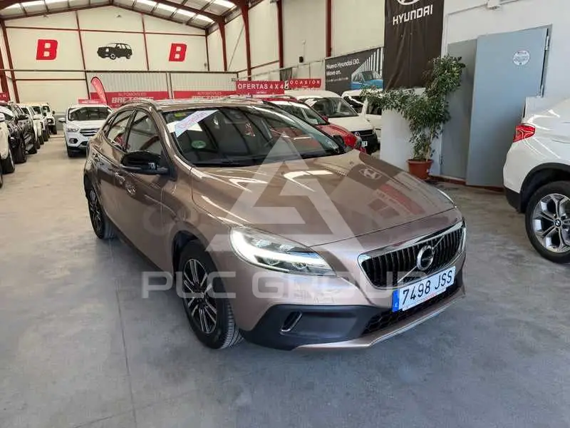 2016 Volvo V40