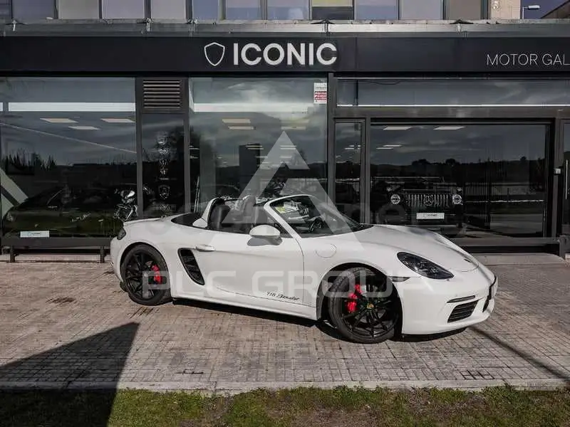 2016 Porsche 718