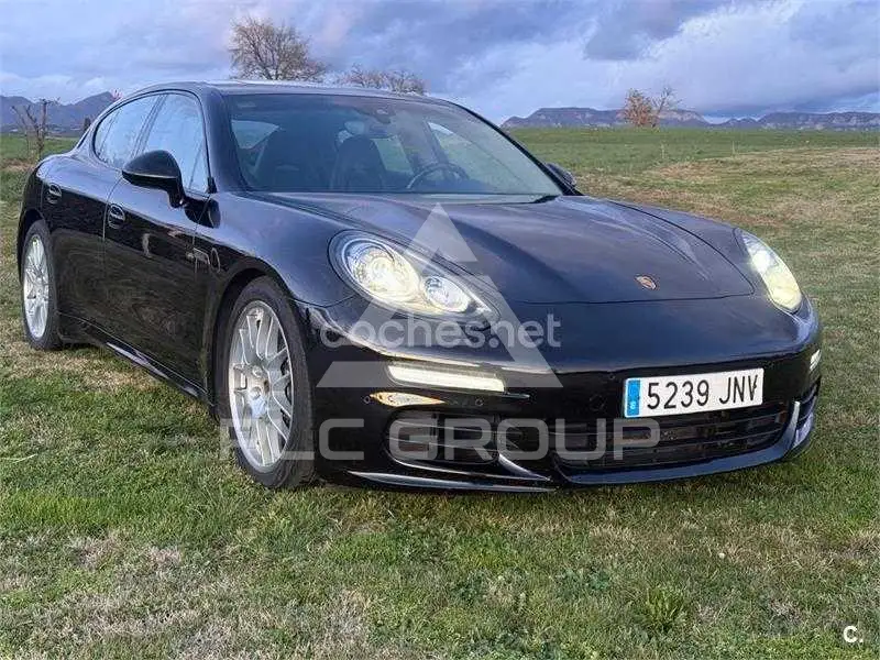 2016 Porsche Panamera