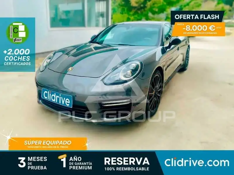 2016 Porsche Panamera