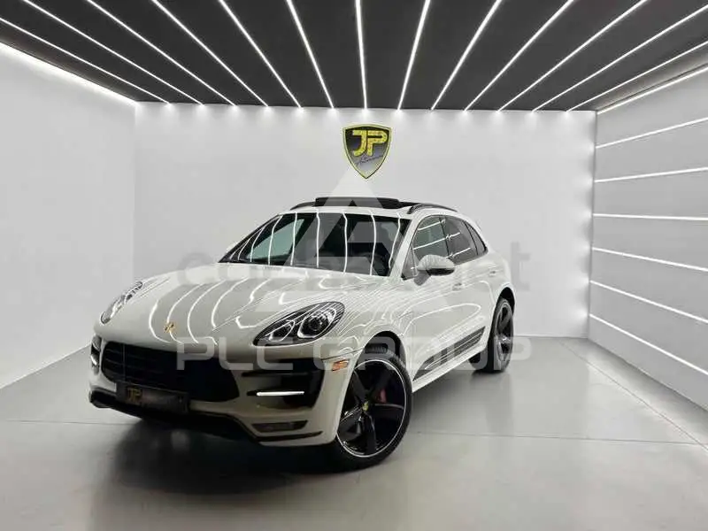 2016 Porsche MACAN