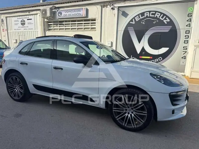 2016 Porsche MACAN