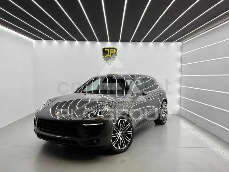 2016 Porsche MACAN