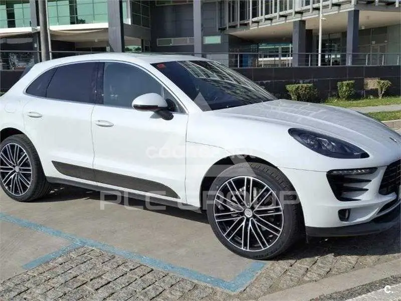 2016 Porsche MACAN