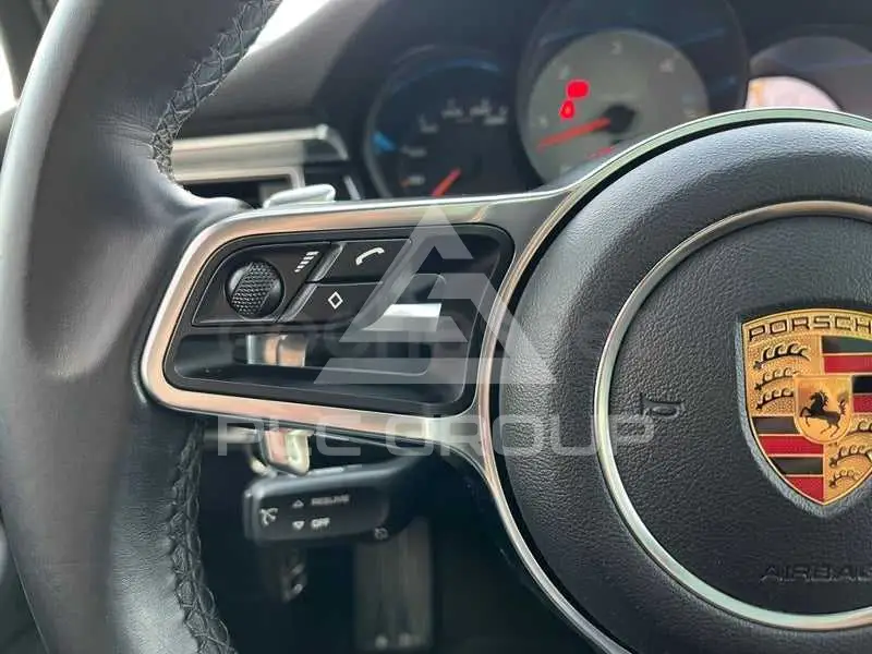 2016 Porsche MACAN