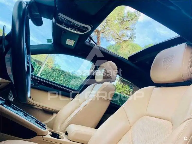2016 Porsche MACAN