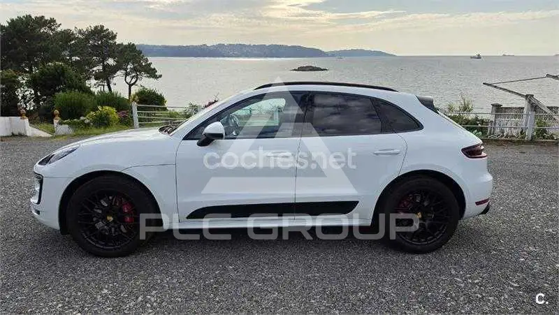2016 Porsche MACAN