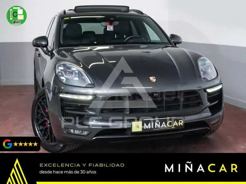 2016 Porsche MACAN