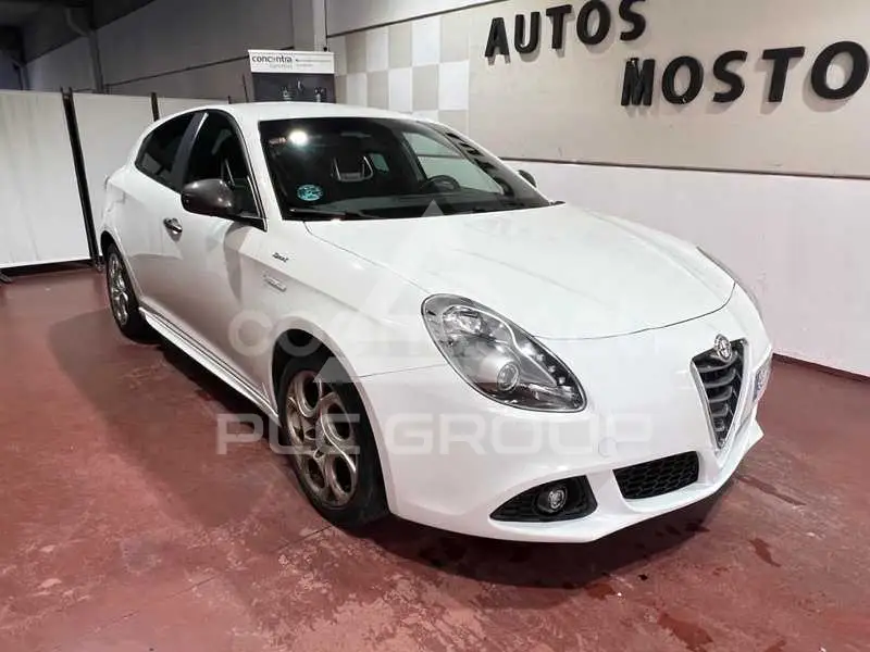 2016 Alfa Romeo Giulia