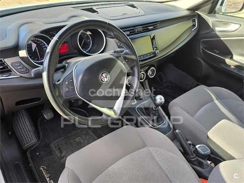 2016 Alfa Romeo Giulia