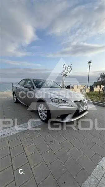 2016 Lexus IS
