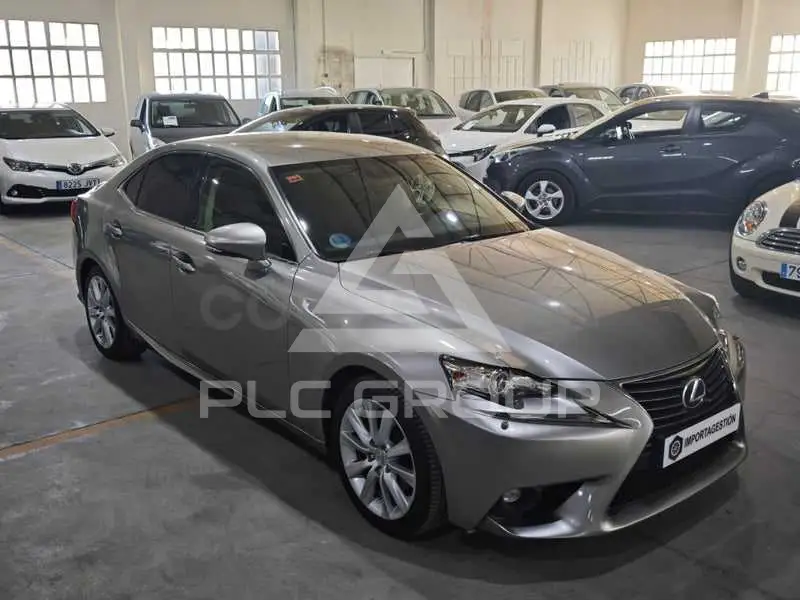 2016 Lexus IS
